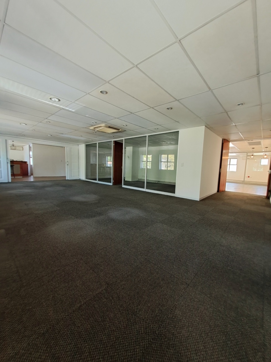 To Let commercial Property for Rent in Okennedyville Western Cape